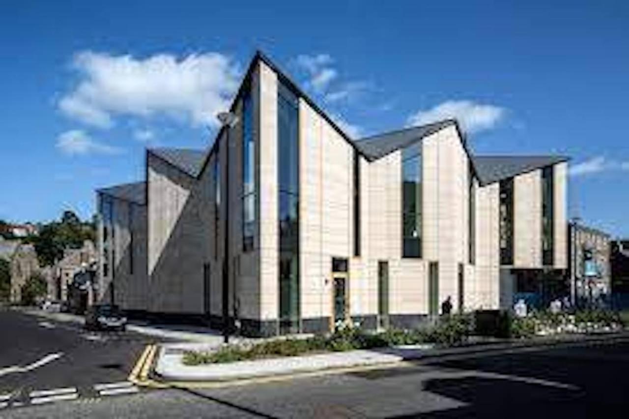 Watson Lodge Guest House Galashiels Exteriör bild